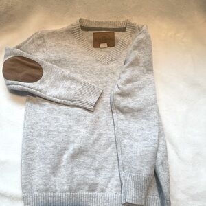 Hope and Henry 100% Organic Cotton Boys Grey sweater with patches on elbows.